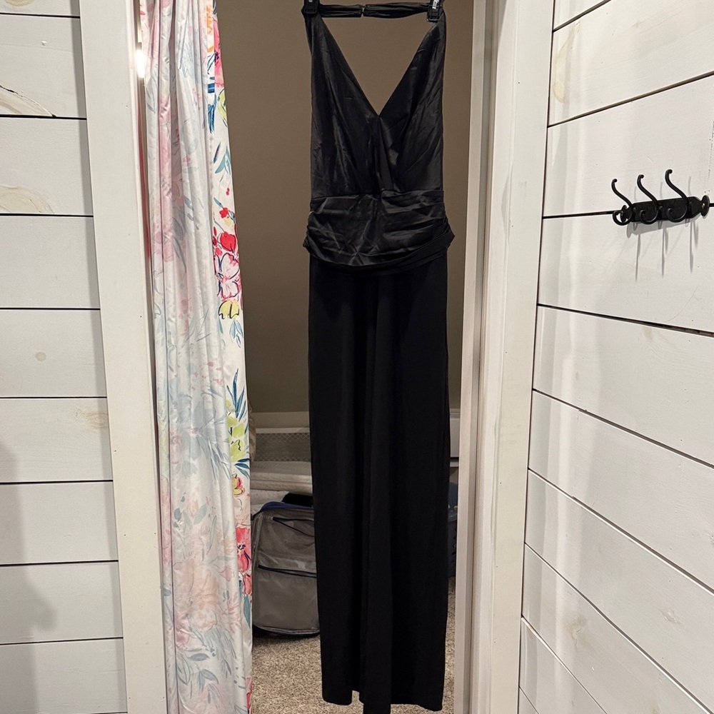 Chic Black Sleeveless Jumpsuit